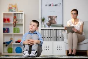 Dziecko w wieku wczesnoszkolnym z zespołem Aspergera i zaburzeniami integracji sensorycznej – określenie poziomu rozwoju procesów przetwarzania sensorycznego i sposoby terapii